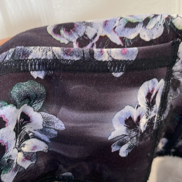 FABLETICS POWERHOLD DEFINE HIGH WAIST 7/8 Floral Nocturne leggings XXS 0-2 - Picture 10 of 13